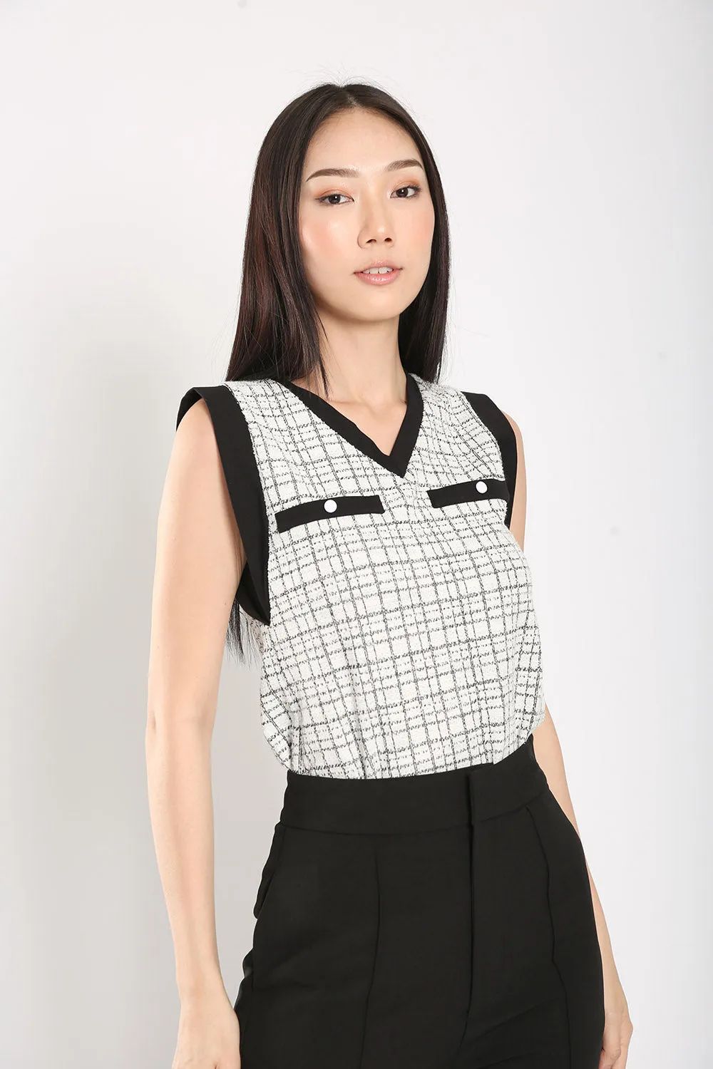 Alayna Top in White Tweet