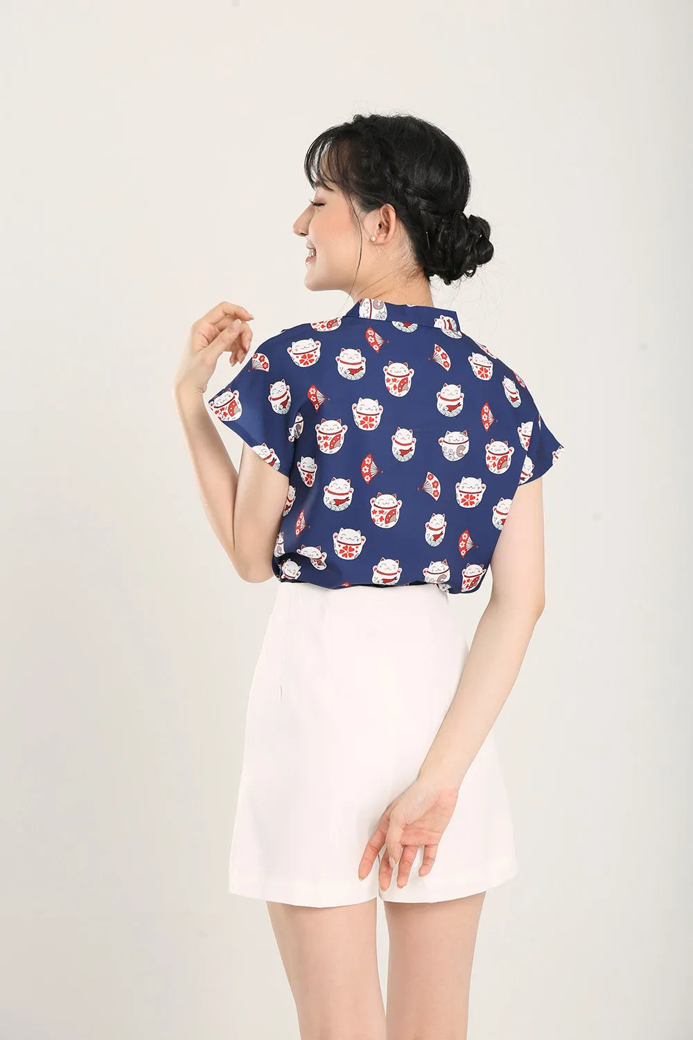 Fortune Cat Top in Navy Blue