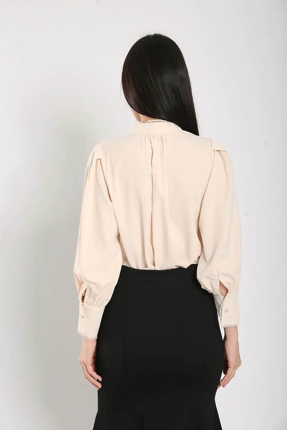 Rasha Blouse in Apricot