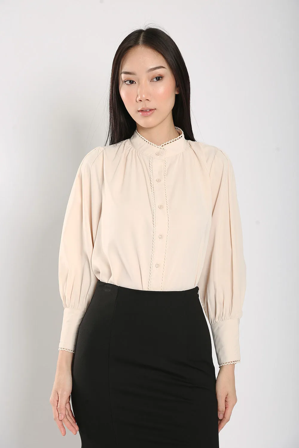 Rasha Blouse in Apricot