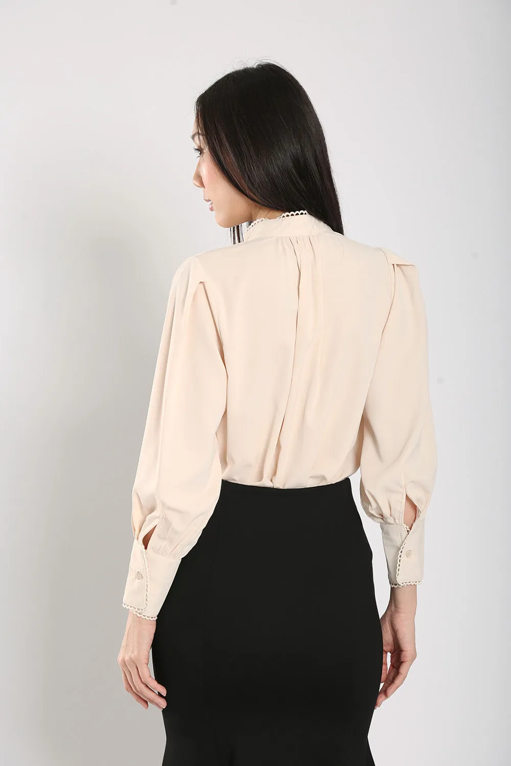 Rasha Blouse in Apricot