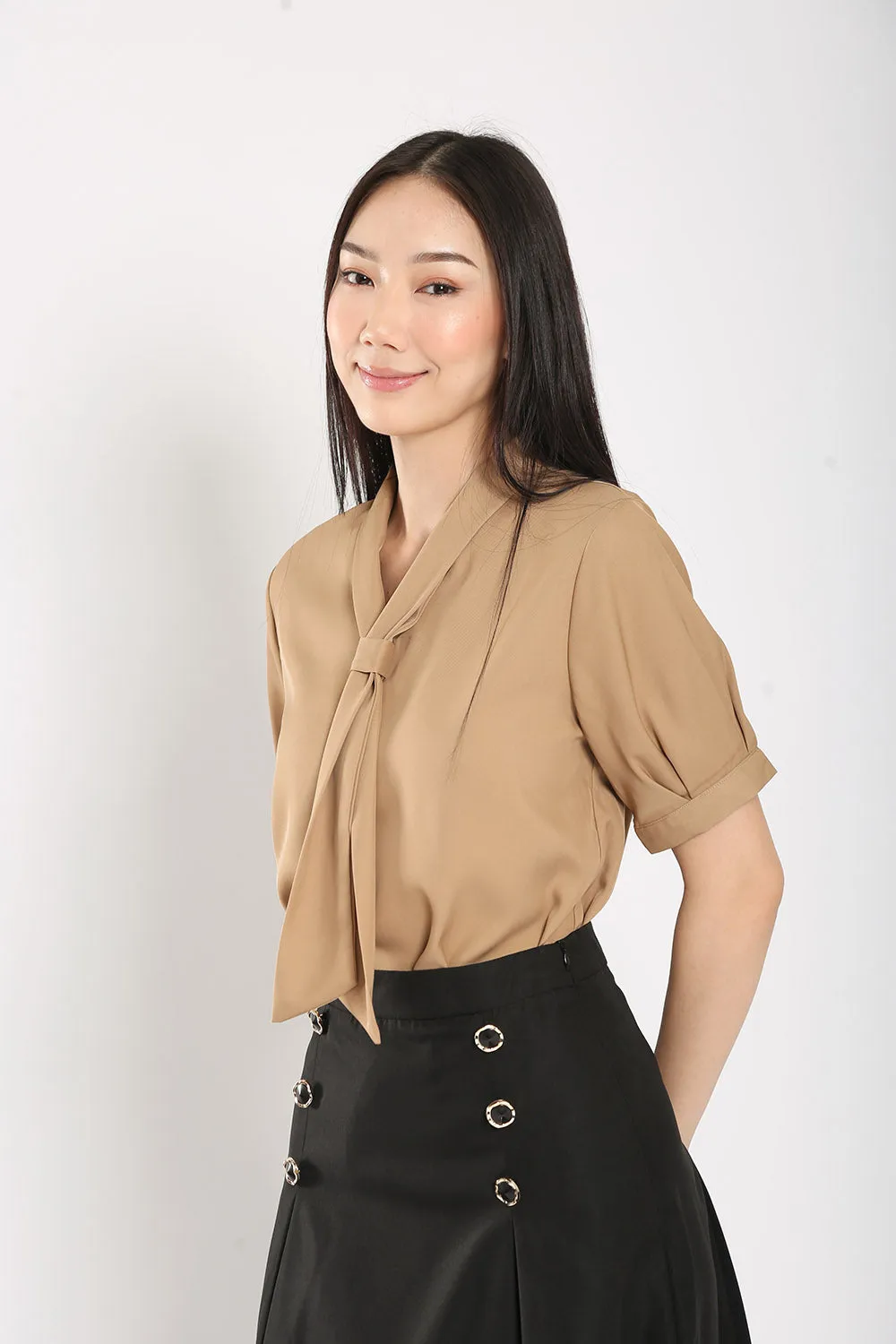 Suzette Blouse in Coffee