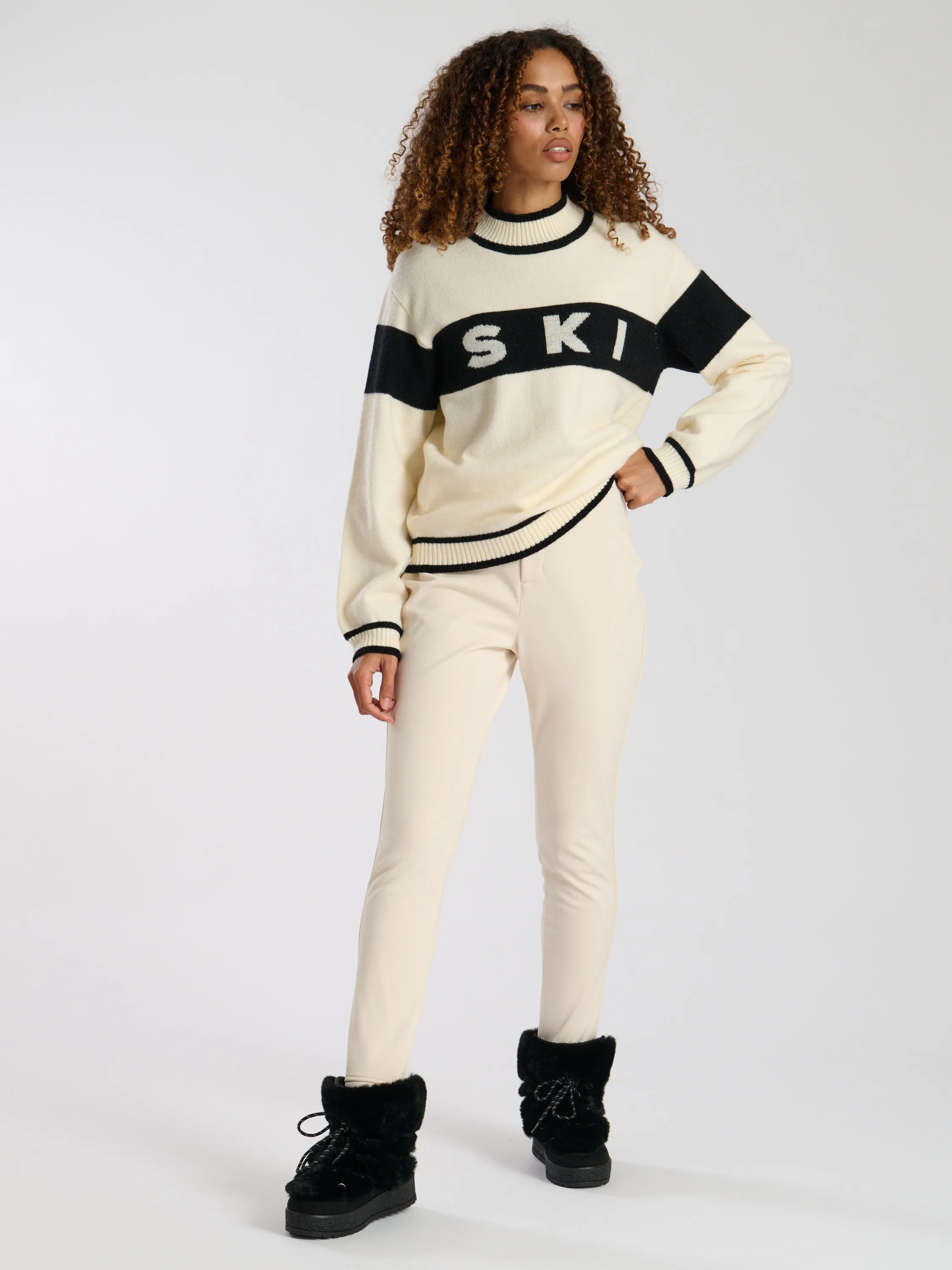 The 'Off-piste' ski stirrup trousers in cream